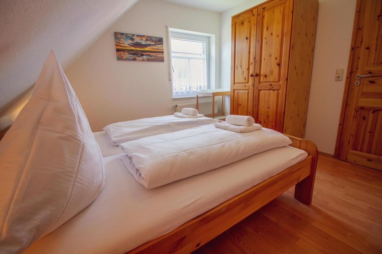 Haus Leuchtturm - Flut Apartment Krummhorn Bagian luar foto